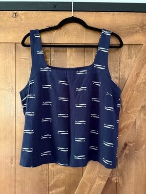a new day Navy Sleeveless Tank Top with cream color fish size large
